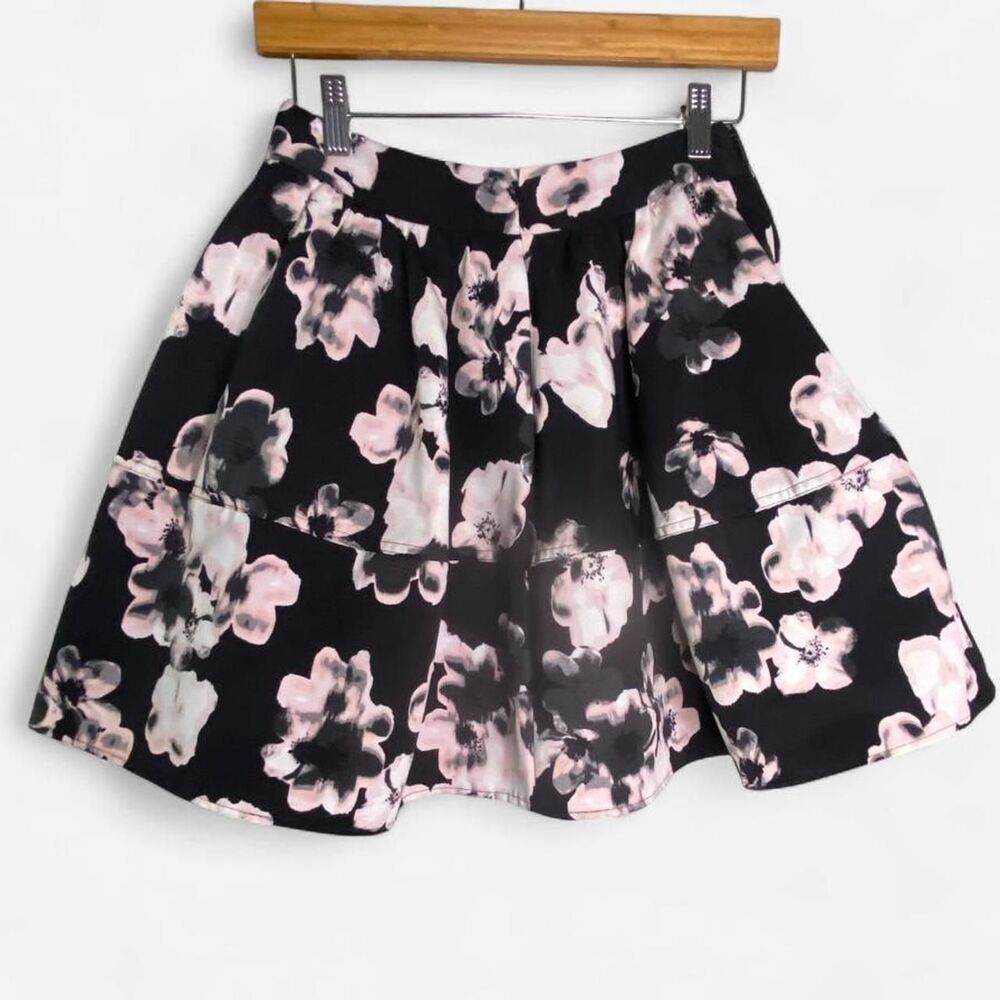 EXPRESS Sweet Black & Pink Floral Design Skirt with Pocket Size 4